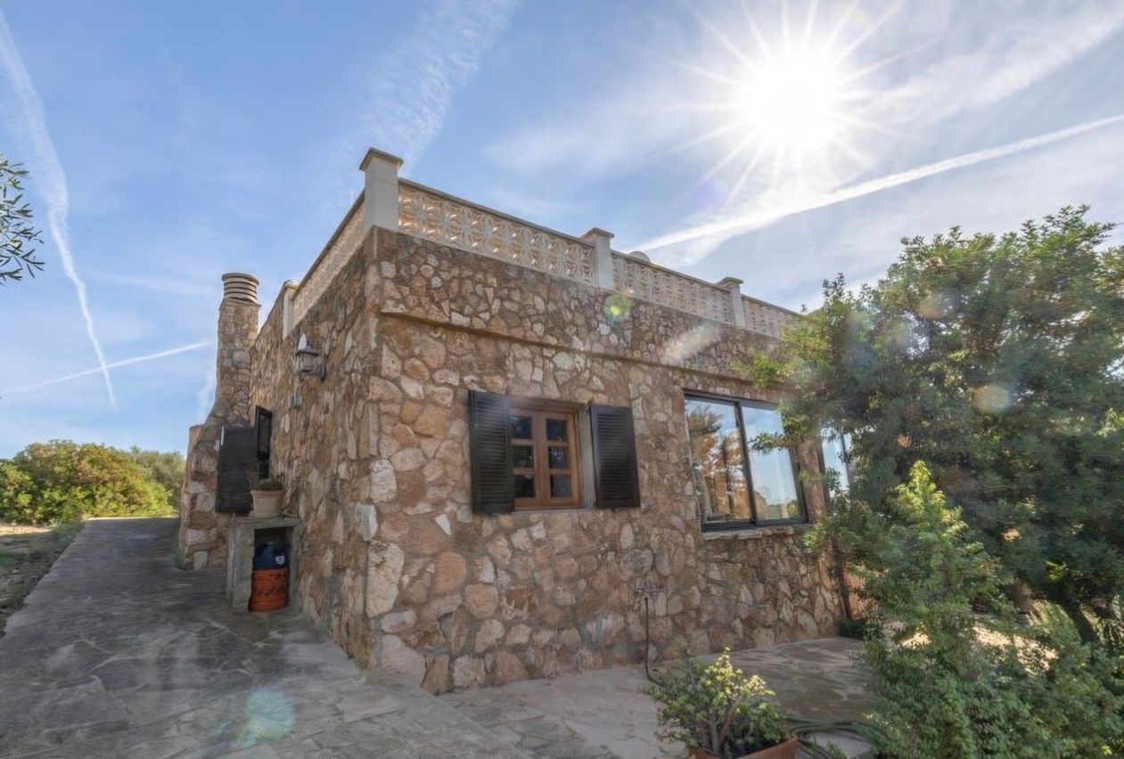 Landhaus / Villa mit großem Grundstück in Colonia de Sant Jordi - Mallorca